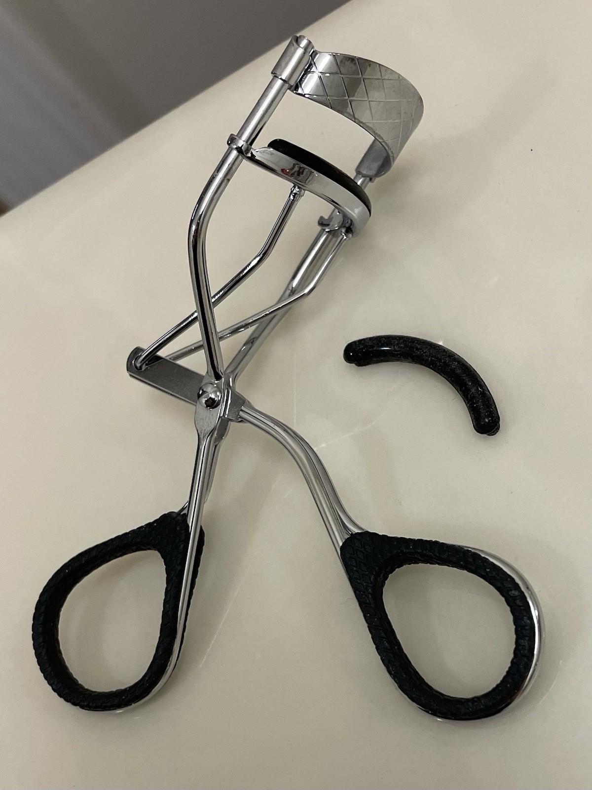 Revlon 1pc Extra Curl Eyelash Curler Lash Extension Curling Clip Cosmetic Makeup