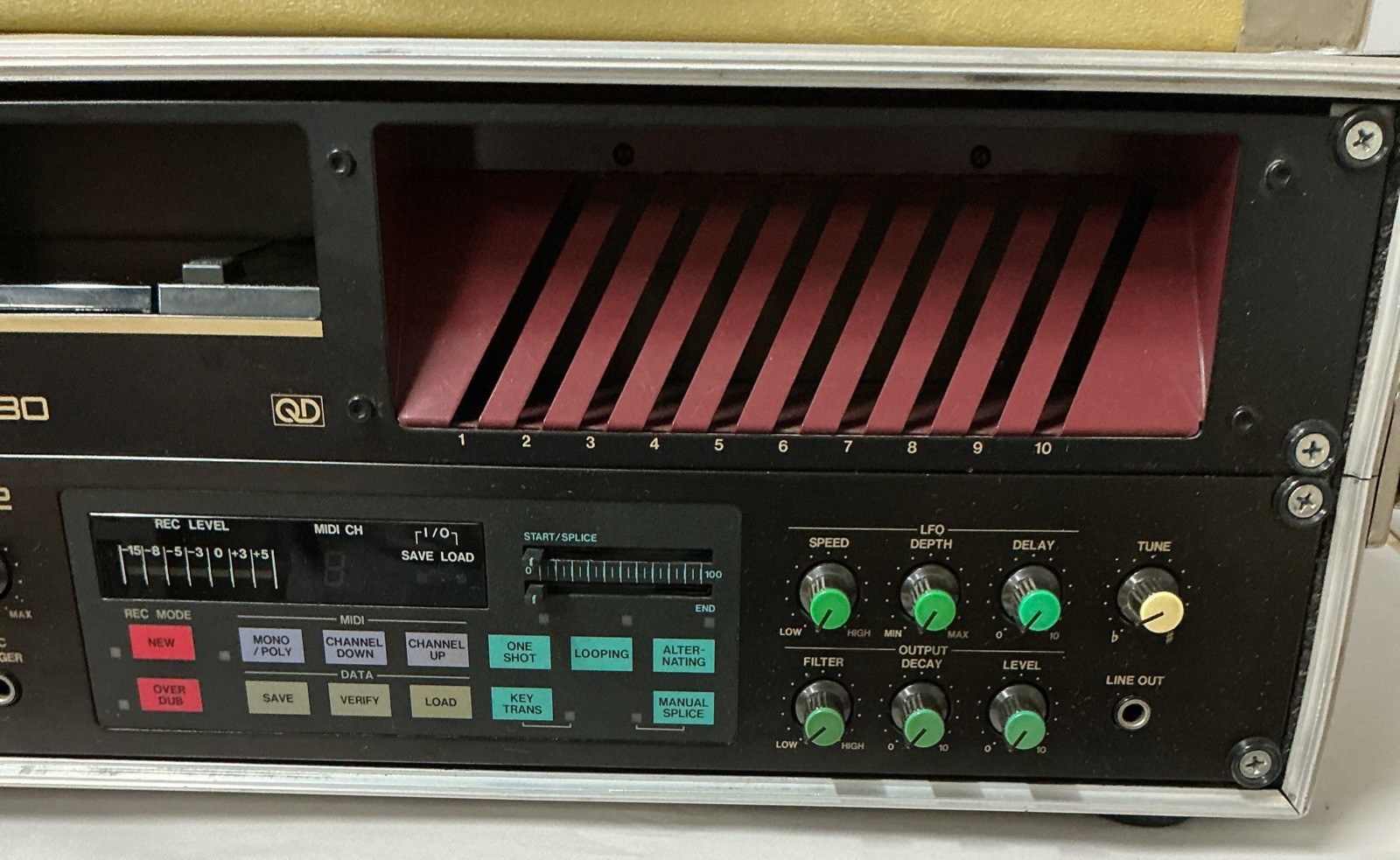 AKAI S612 Midi Digital Sampler with MD280 Disc Drive & Container