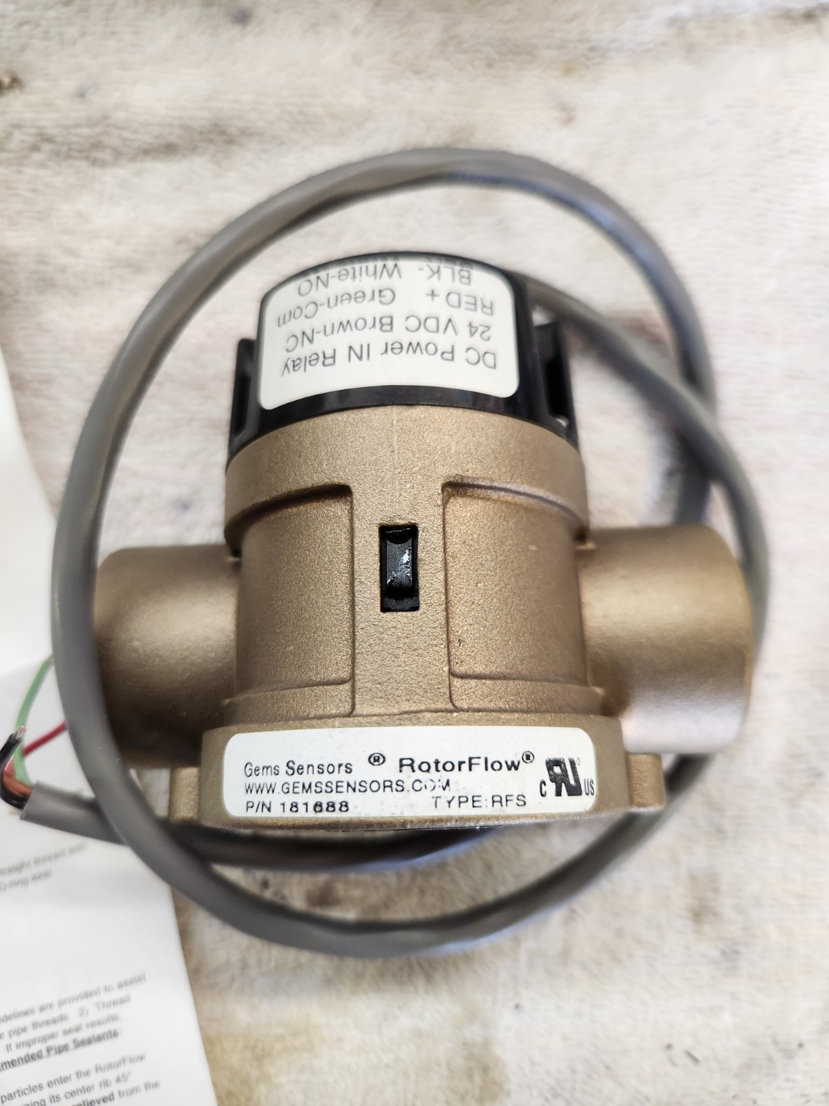 GEMS Flow Switch P/N 181688 RFS-2500B 1.0-NPT 24 VDC New Old Stock. USA Made
