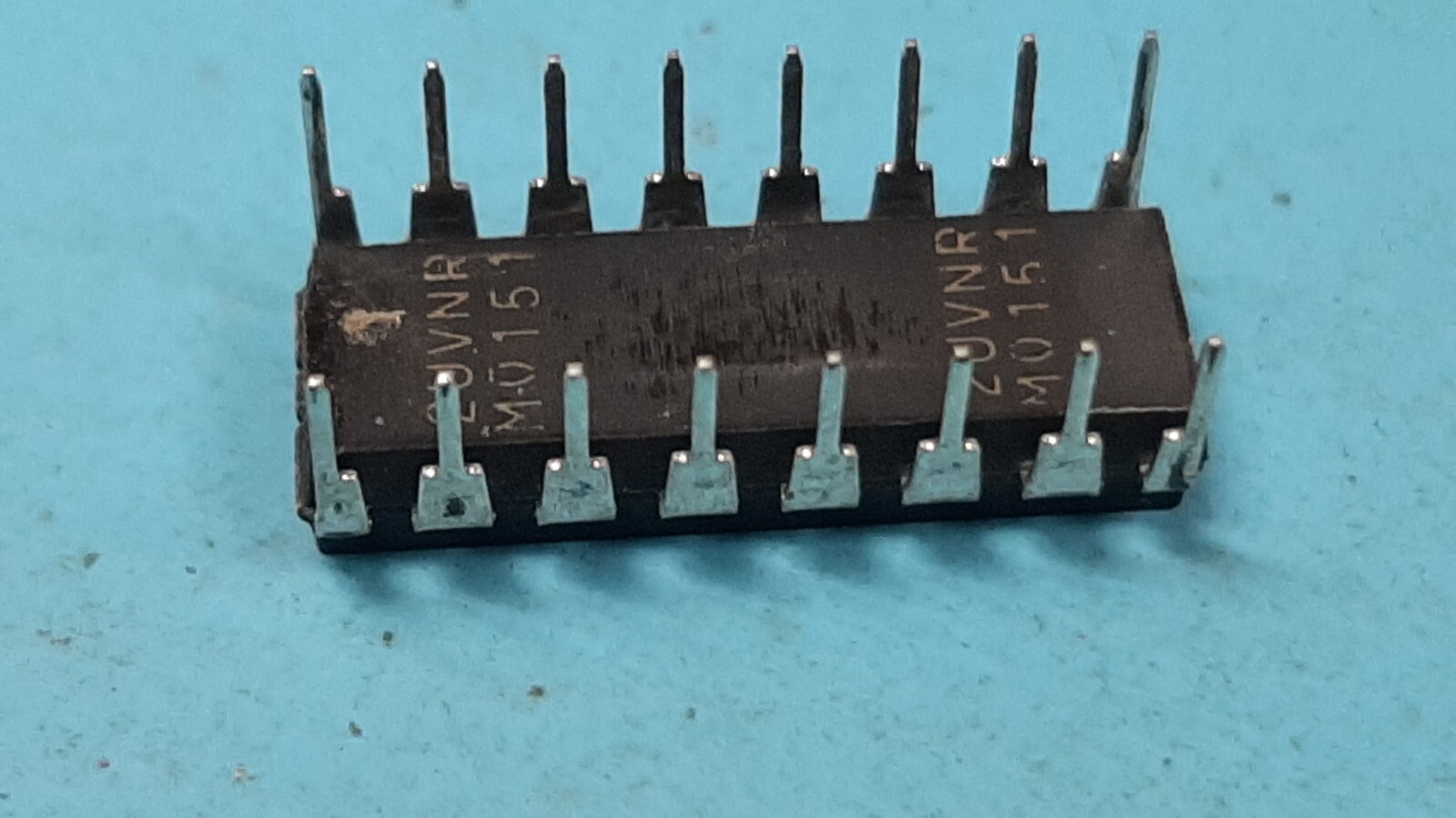 ( 5 PCS ) CD40193BE CMOS, Presettable Up/Down Counters by RCA