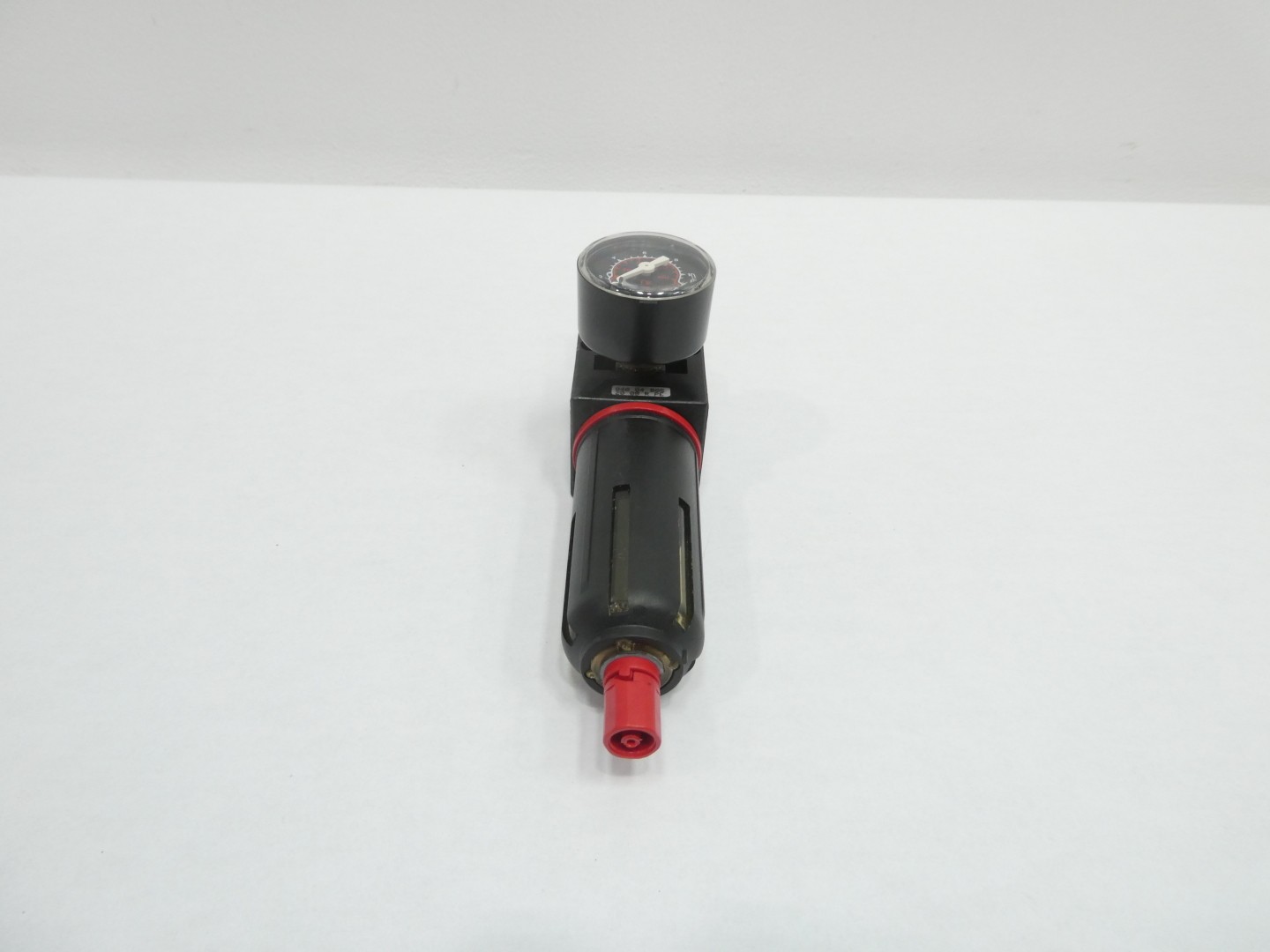 Air Comp 040 04 B05 20 08 R PE Pneumatic Regulator 3/8in 12psi Npt 0-12bar