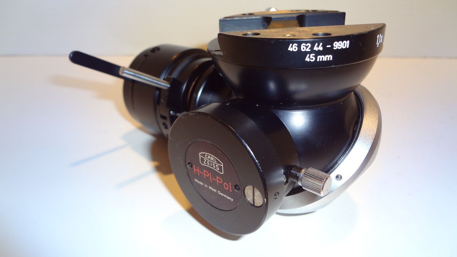 ZEISS POL SCOPE COMPLETE VERTICAL ILUMINATOR #46-62-44-9901**NEW OLD STOCK**