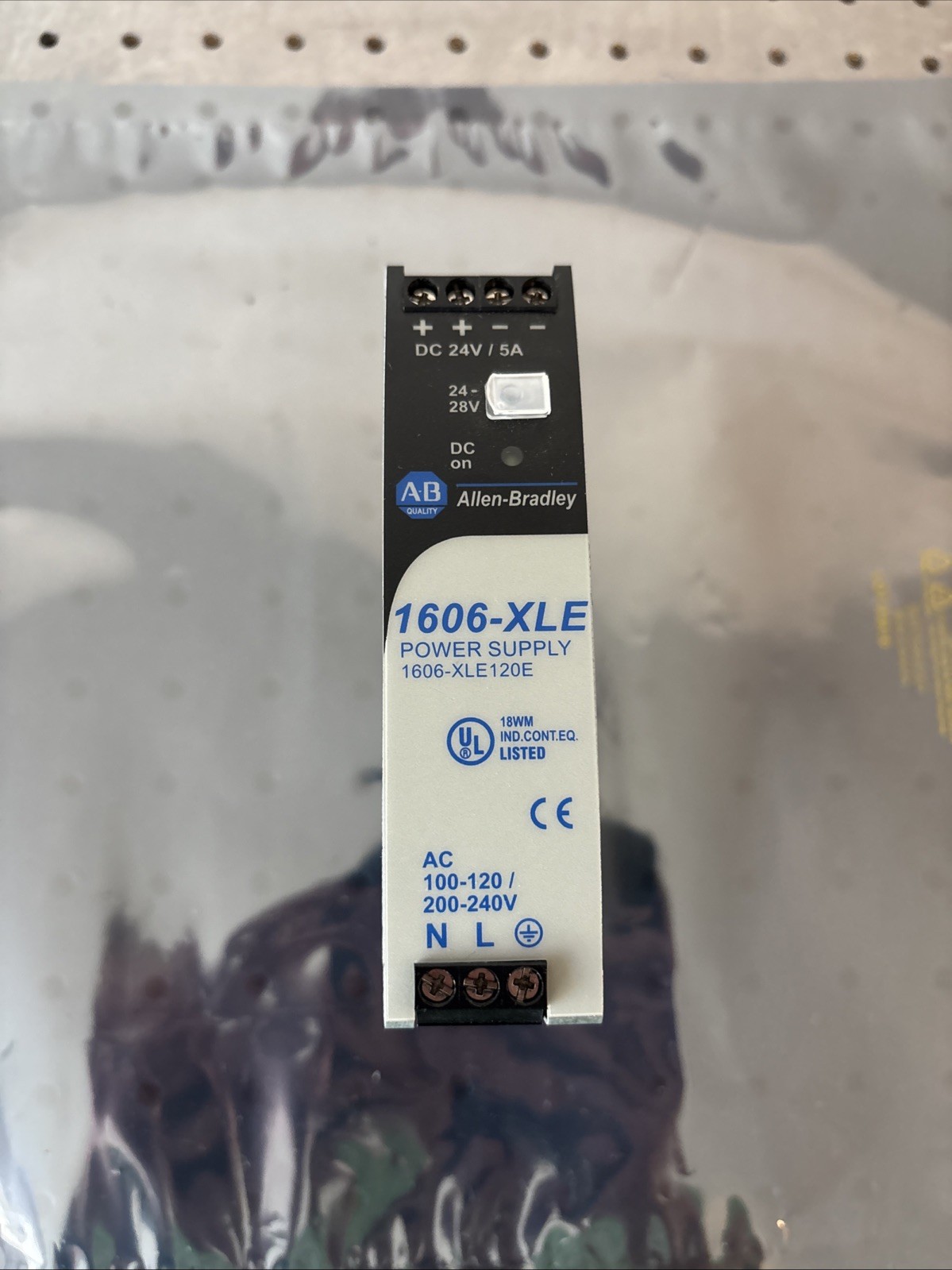 Allen-Bradley 1606-XLE120E DC power supply 24-28V 5A