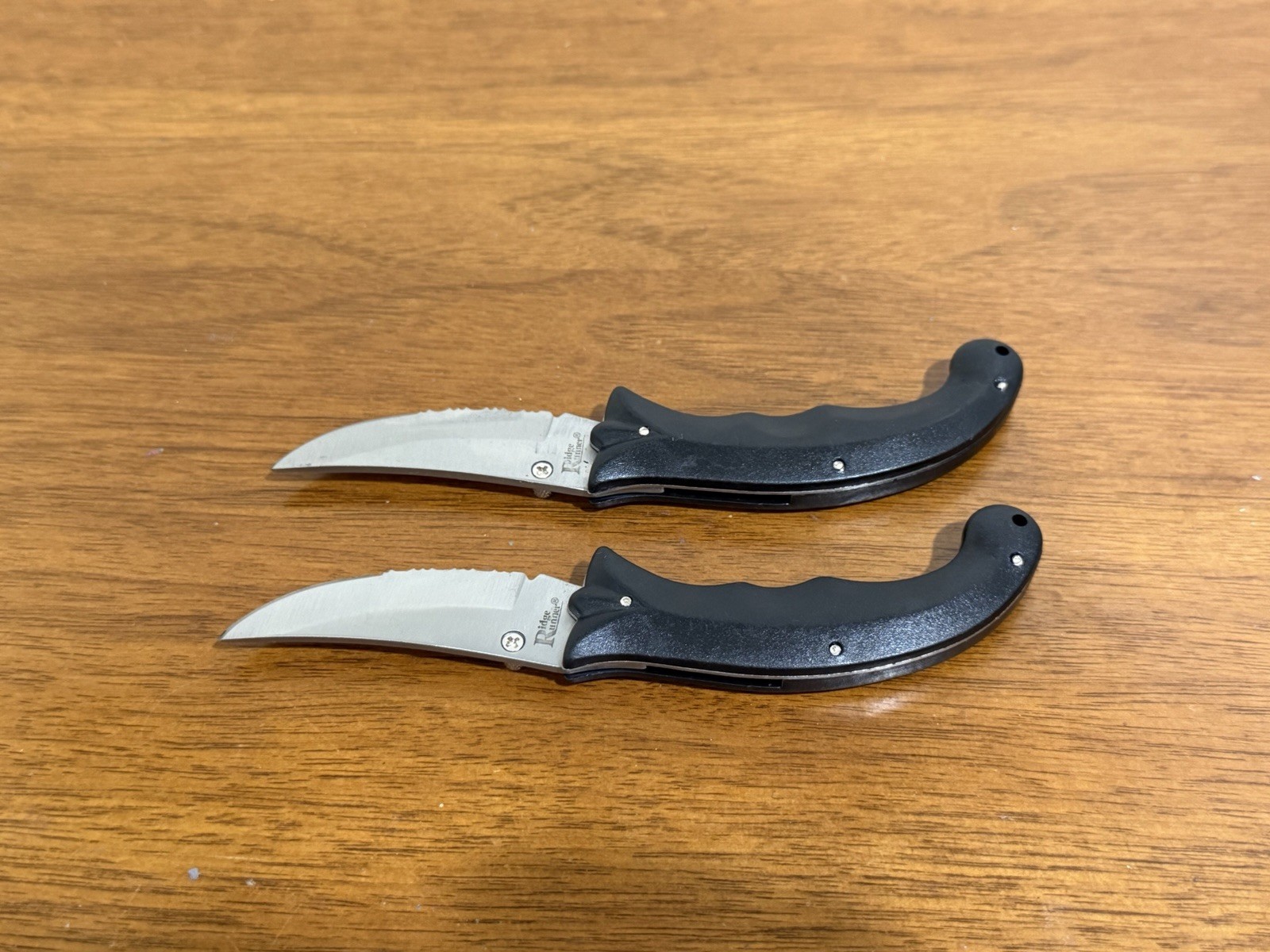 Lot Of 2 RIDGE RUNNER Pocket Knives Knife Black Handle