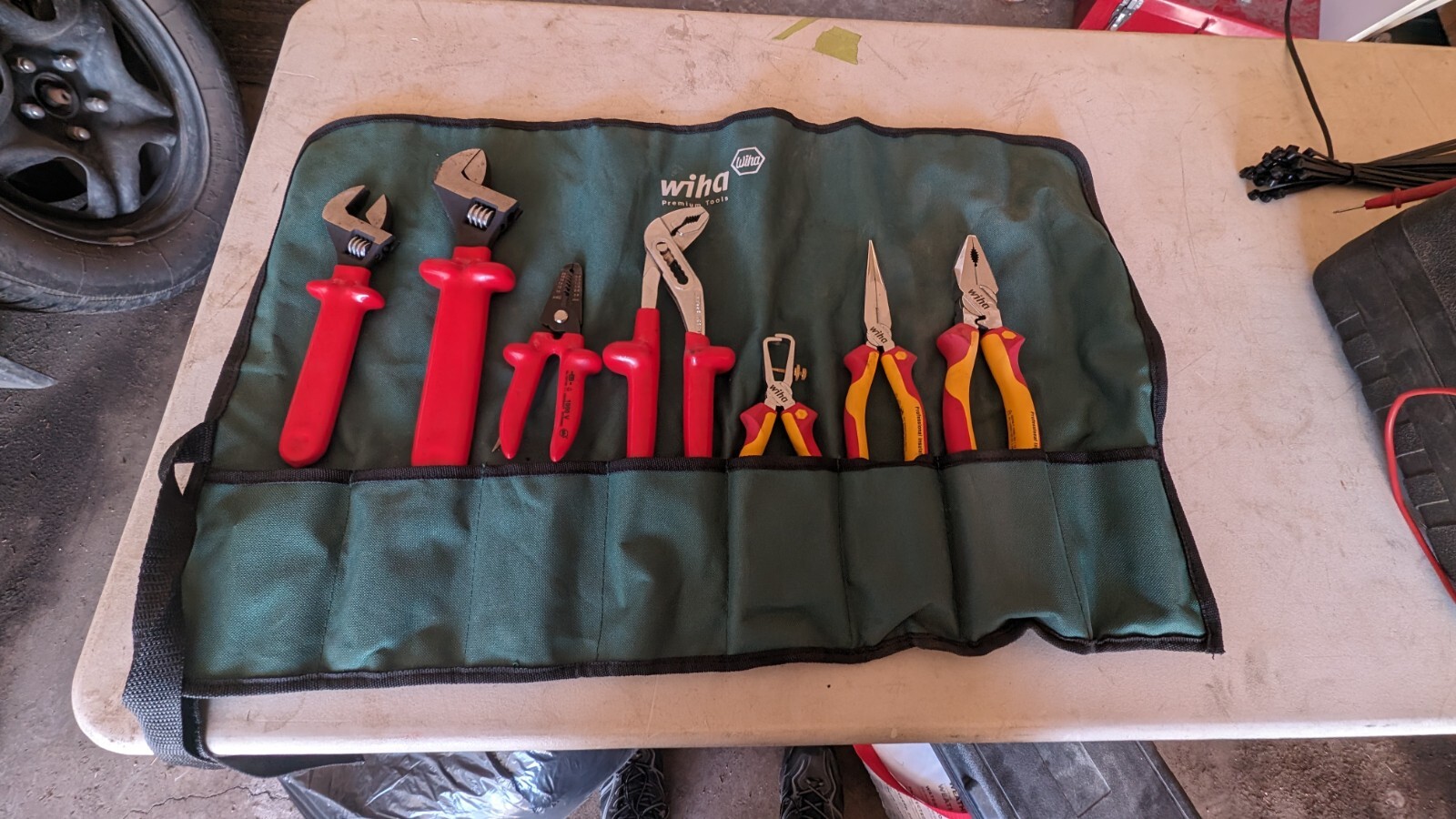Wiha Electrician Insulated Tools Set (7 pieces set)