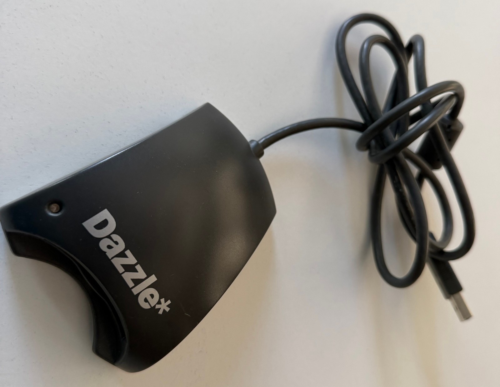 Dazzle Universal 6 In 1 Compact USB Flash Microdrive SD Memory Card Reader
