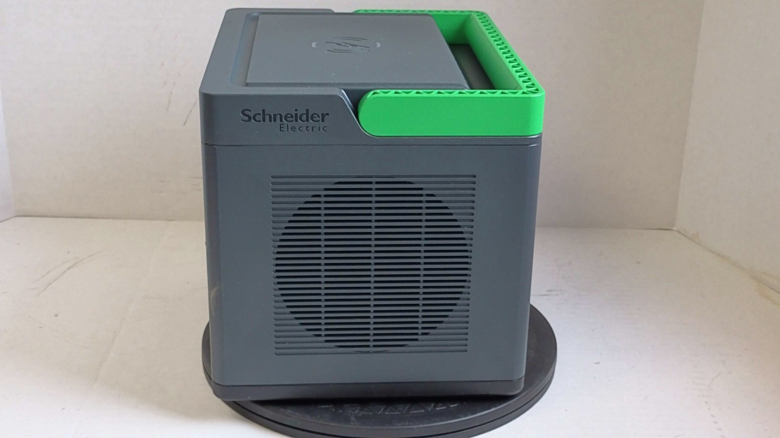 Schneider OffGrid 730 Power Bank