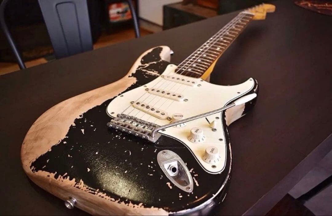 Heavy Relic Stratocasterrosie