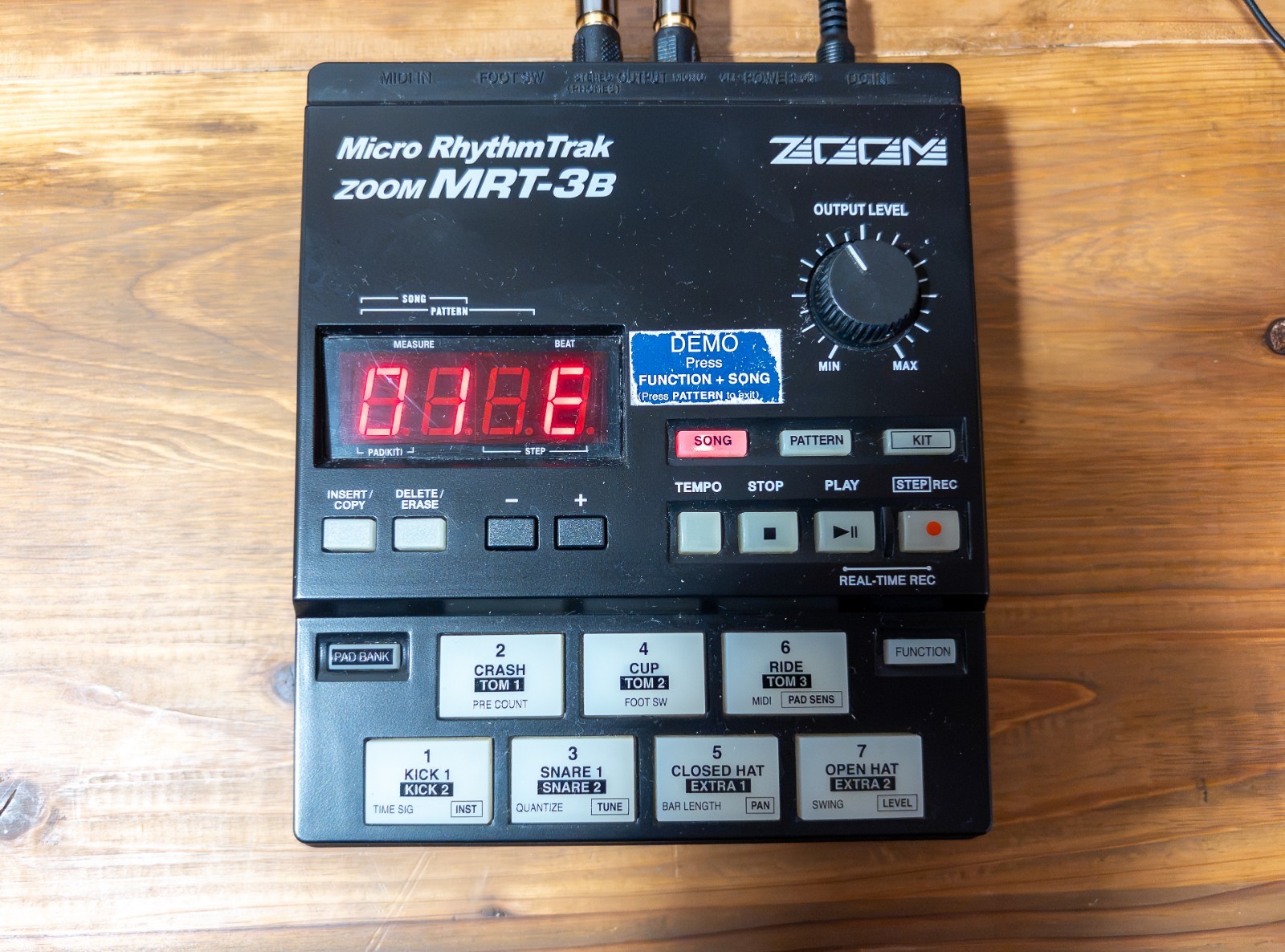 ZOOM MRT-3B Black Micro Rhythm Trak Drum Machine Tested Working w/ Box Manual