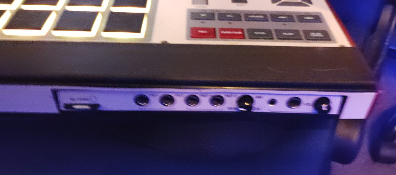 Akai Professional MPC-X Standalone Sampler and Sequencer