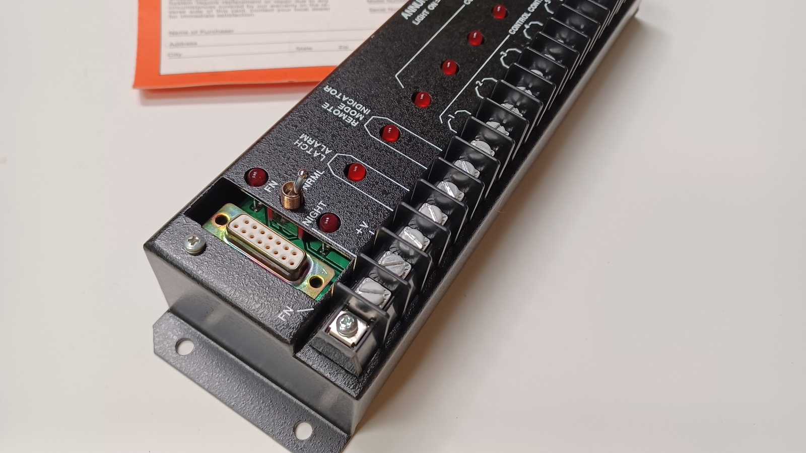 SCHLARGE Model 778 Annunciator / Control Module