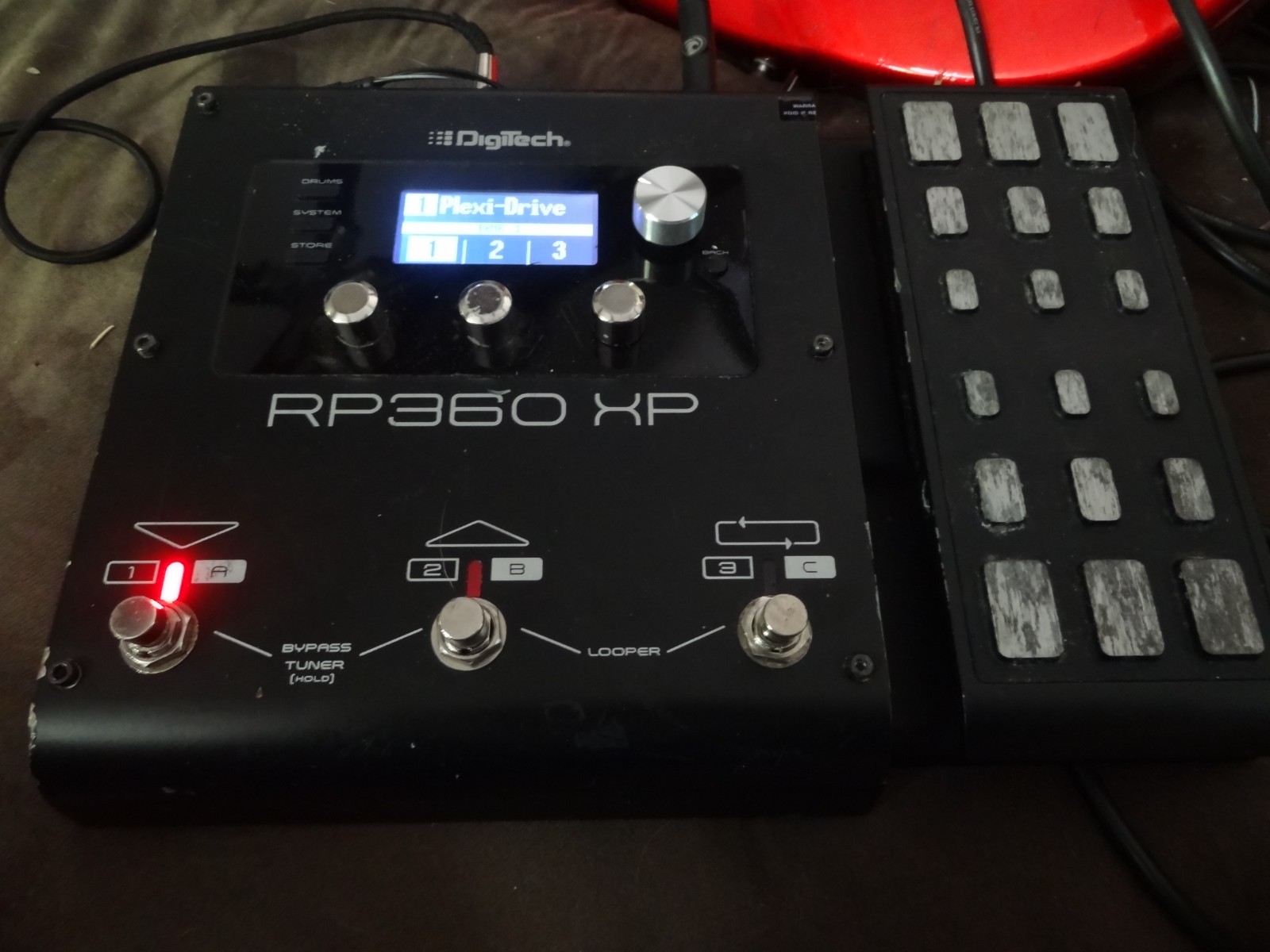 DigiTech RP360 XP Guitar Multi Effects Processor Pedal w/Expression Pedal Tested
