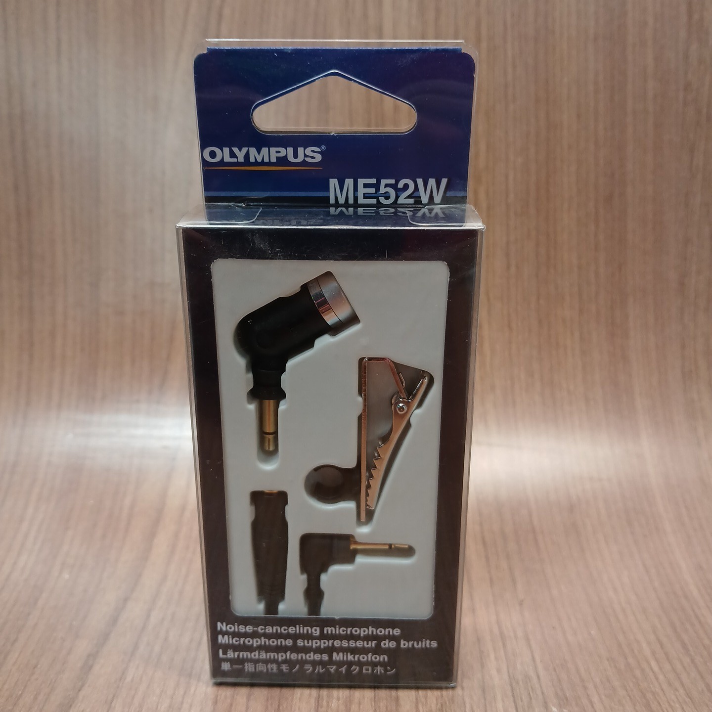 Olympus ME-52W Noise Canceling Mono Lavalier Microphone Open Box