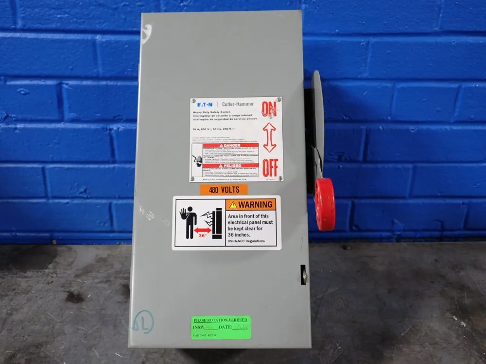 EATON  HEAVY DUTY SWITCH  30 A 03260560029