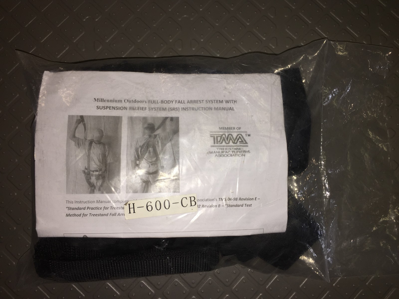 H-600-CB Millennium Outdoors Hunting Solutions Full-Body Fall Arrest System