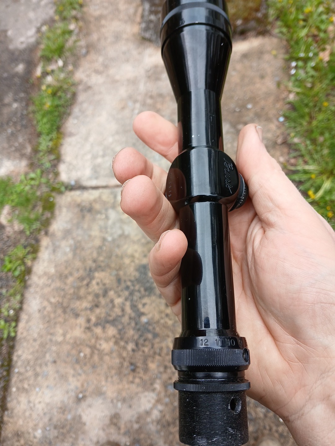 4-12 BURRIS SCOPE Glossy Missing Parts