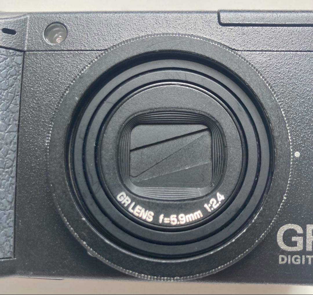 Ricoh GR Digital II Ricoh GR Digital 2