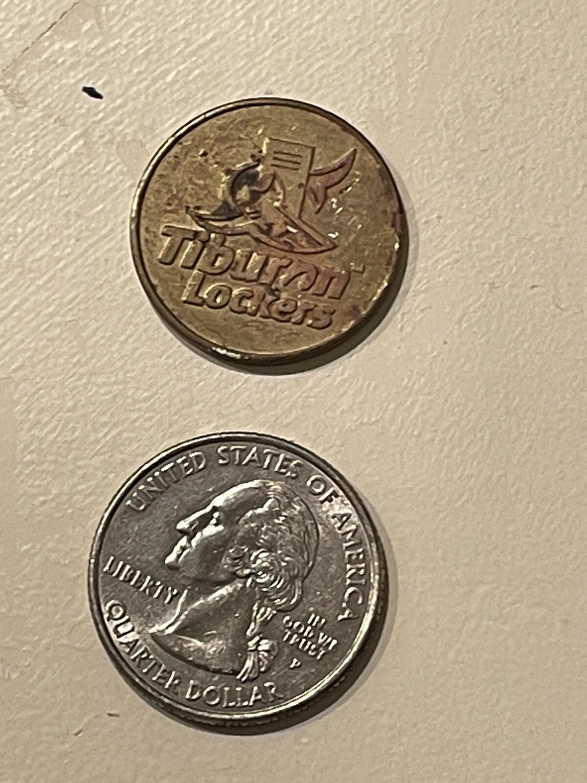 Tiburon Lockers Token