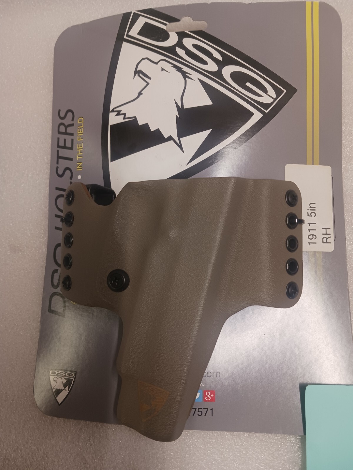 DSG Arms HR Vertical Holster 1911 5" W/ Rail RH Tan Kydex.   (R16-G)