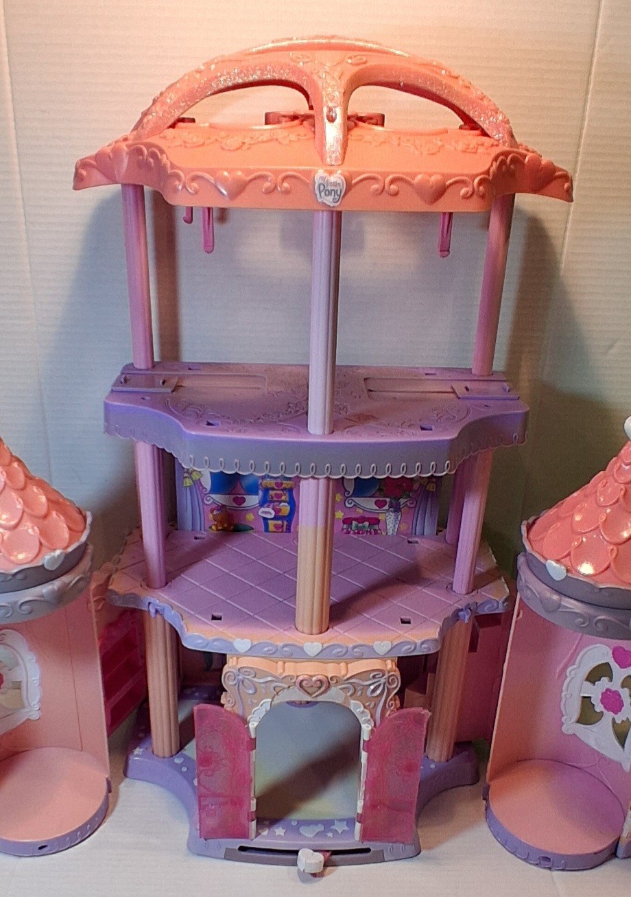 My Little Pony Crystal Rainbow Castle Vintage 2005 Hasbro Dark Pink Palace 62514
