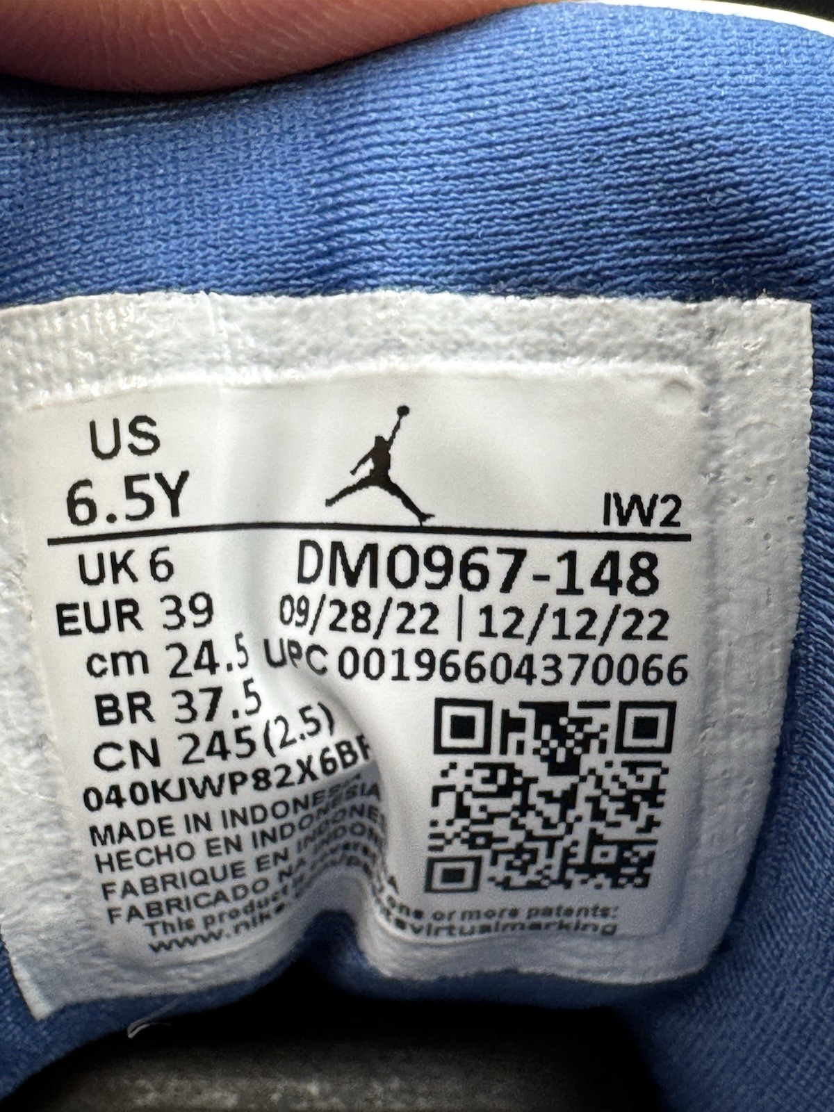 Size 8 - Jordan 3 Retro Mid Wizards shoes With Box! 🪄