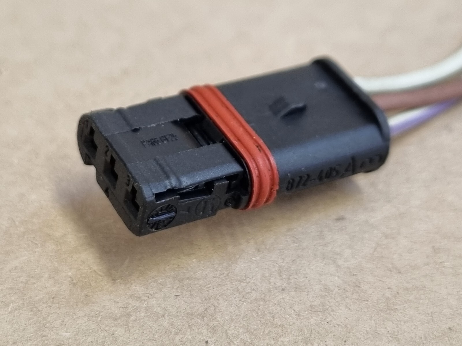 BMW Engine Wiring Loom Harness Plug Connector 7507524 3-Pin