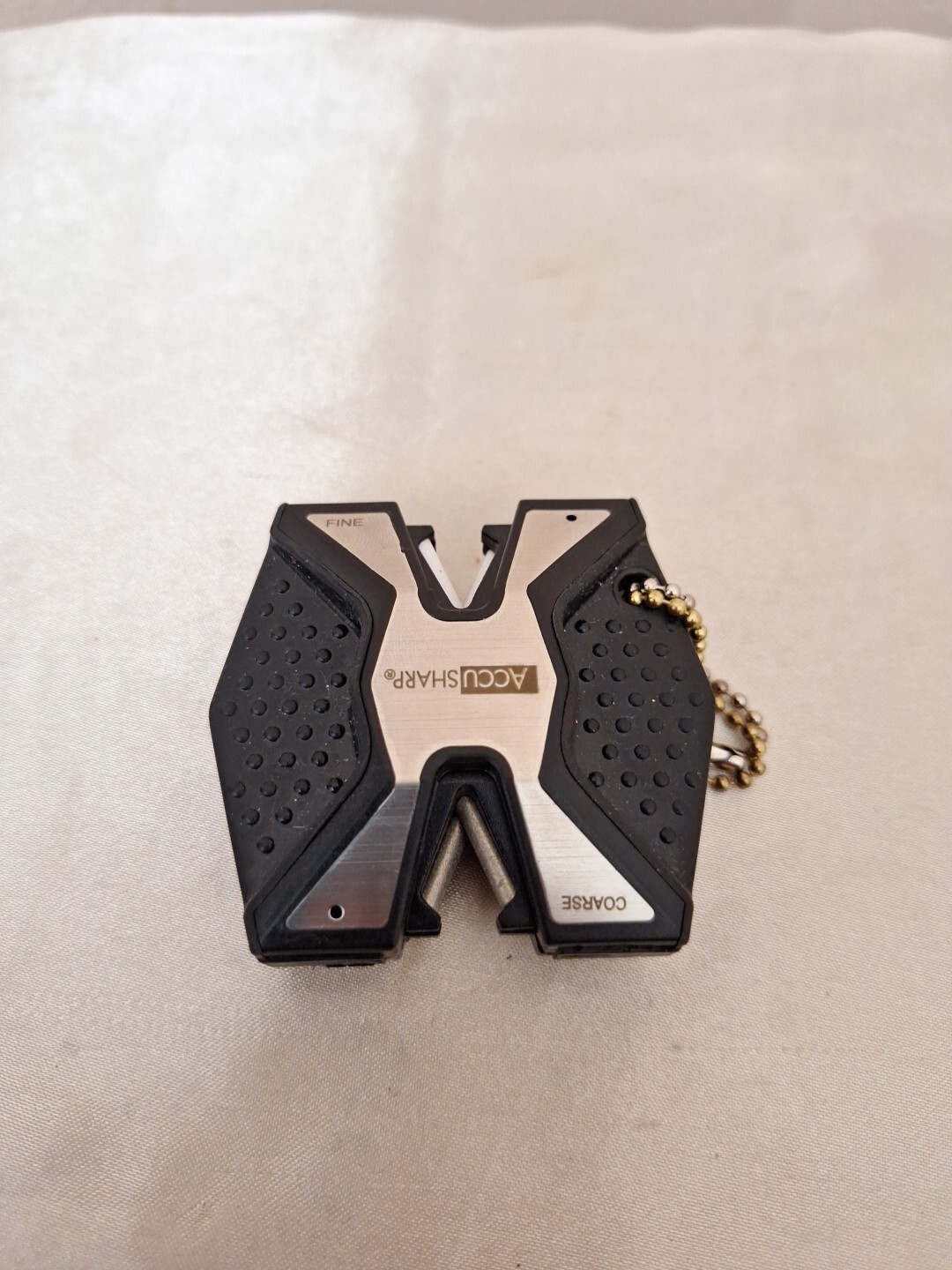 Accu Sharp Diamond PRO 2-Step Knife Sharpener Flip Side Consists TwoCeramic Rods