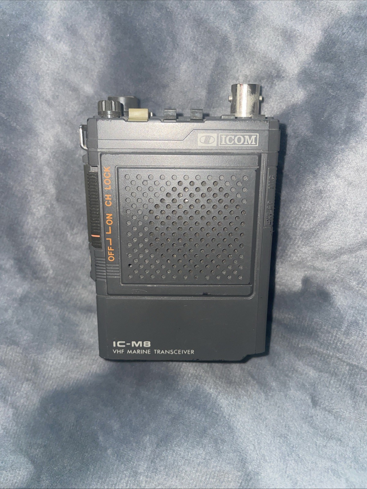 not tested as-is IC-M8 VHF MARINE TRANSCEIVER ICOM handheld Unit Only