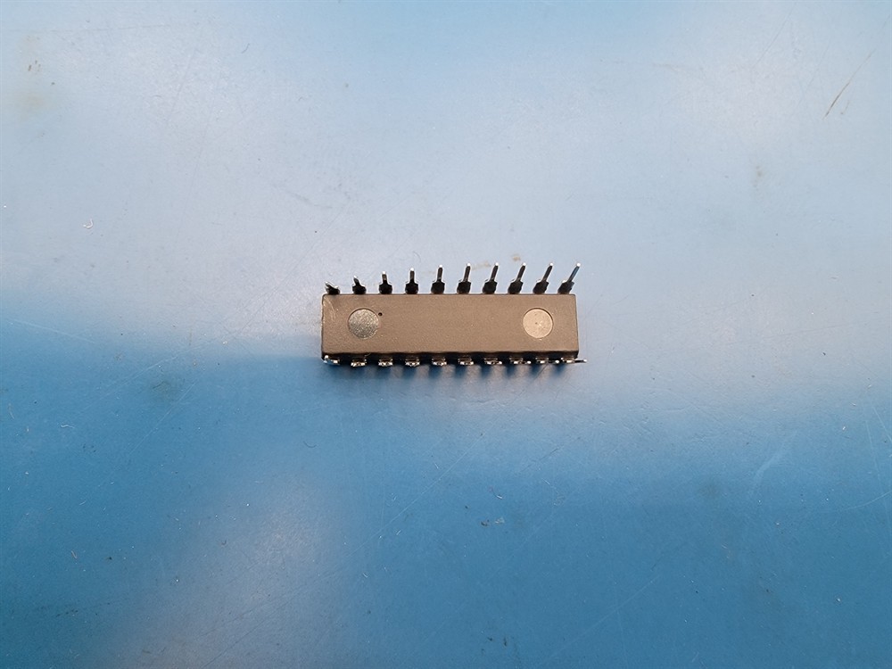 New (72pcs) 74F541PC FAIRCHILD IC Logic
