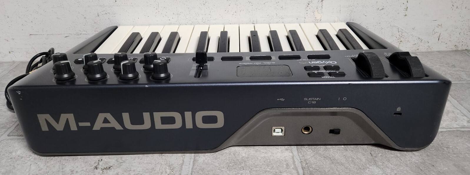 M-Audio Oxygen 25 USB Keyboard 3rd Gen