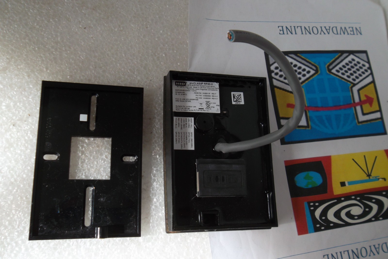 HID 920PHRNEK00004 pivCLASS SE RP40 Access Control Reader RP40EKNR w/BackPlate