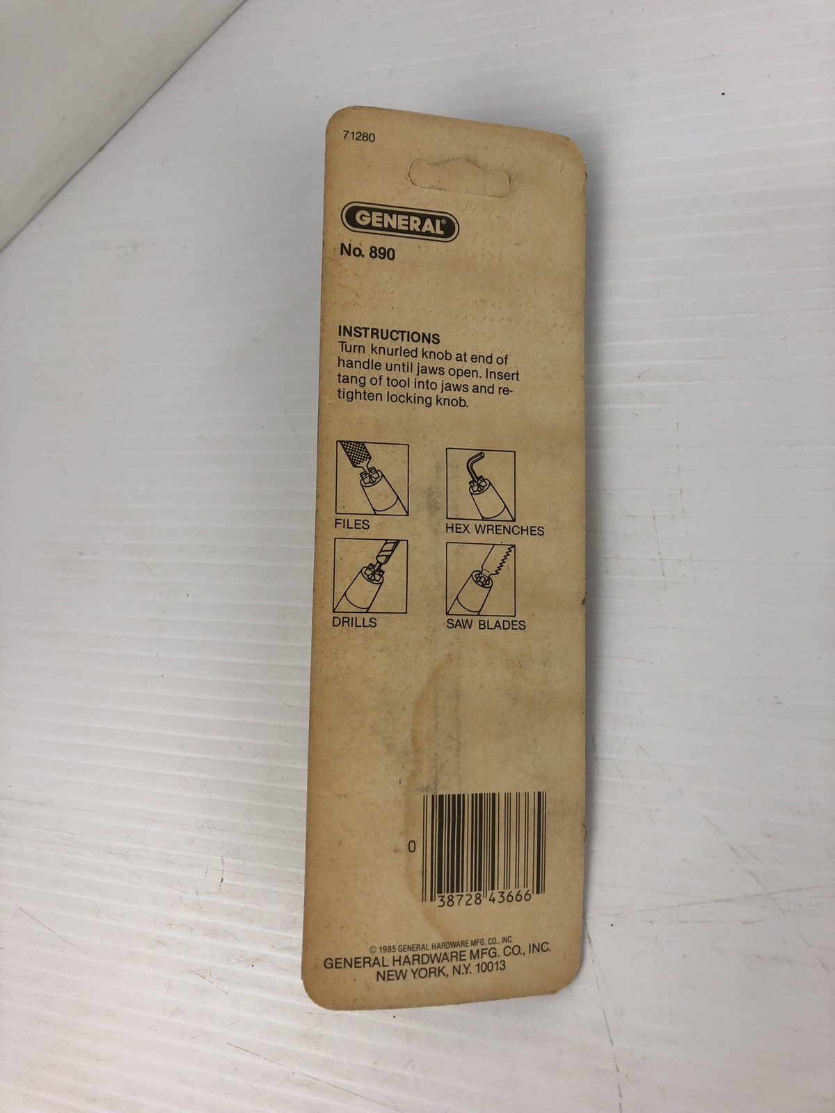 General Hardware Mfg. Co. Inc. 890 Adjustable Tool Handle