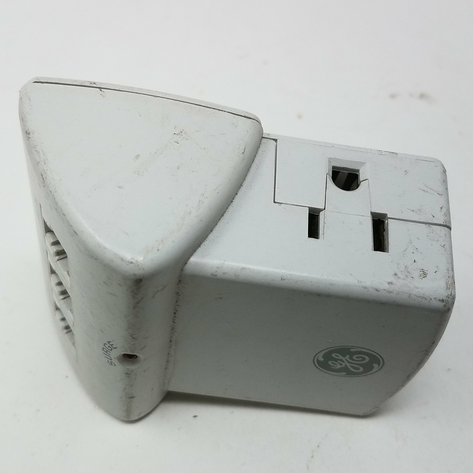 GE Surge Protector Model #SU93905