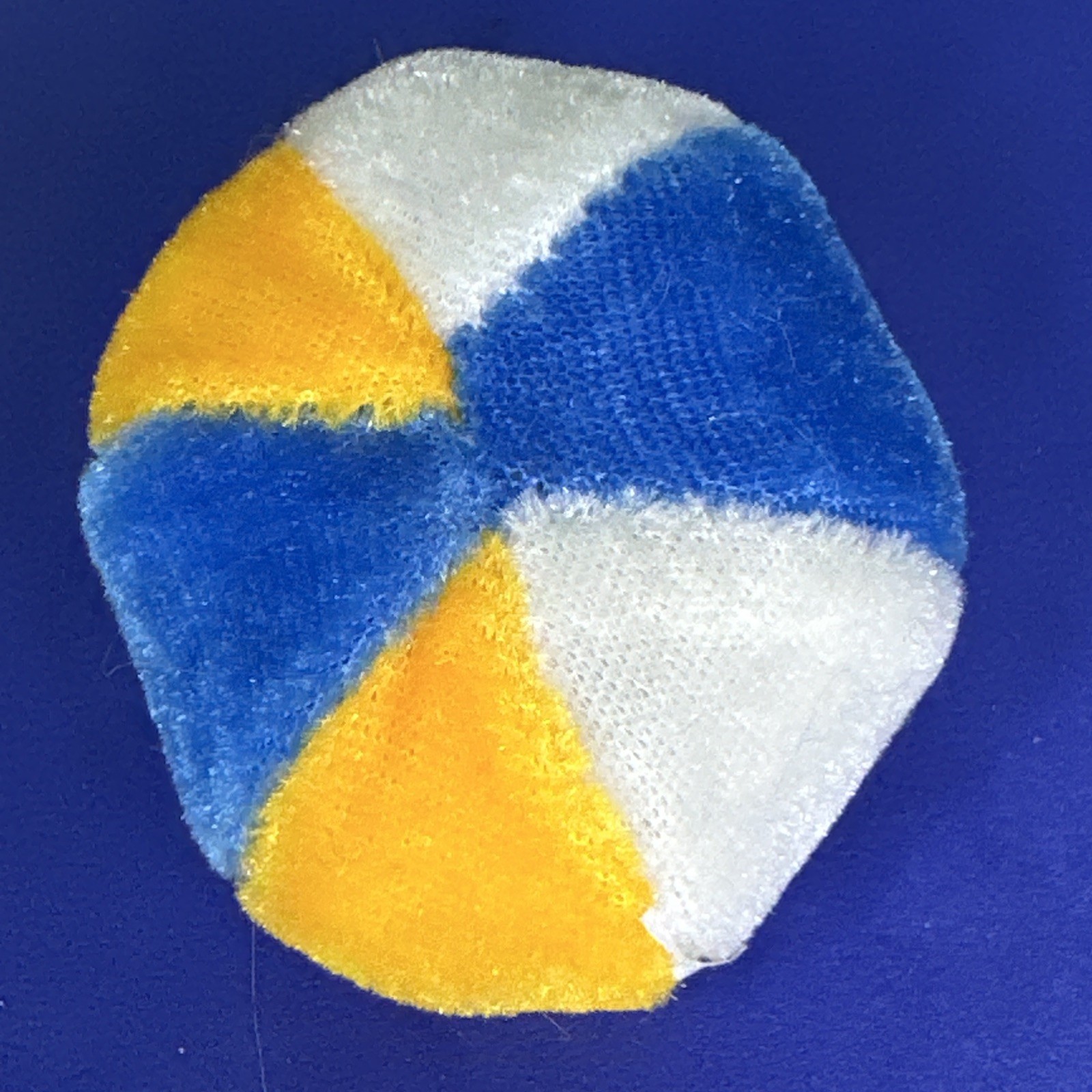 BEACH BALL - VINTAGE KEYCHAIN