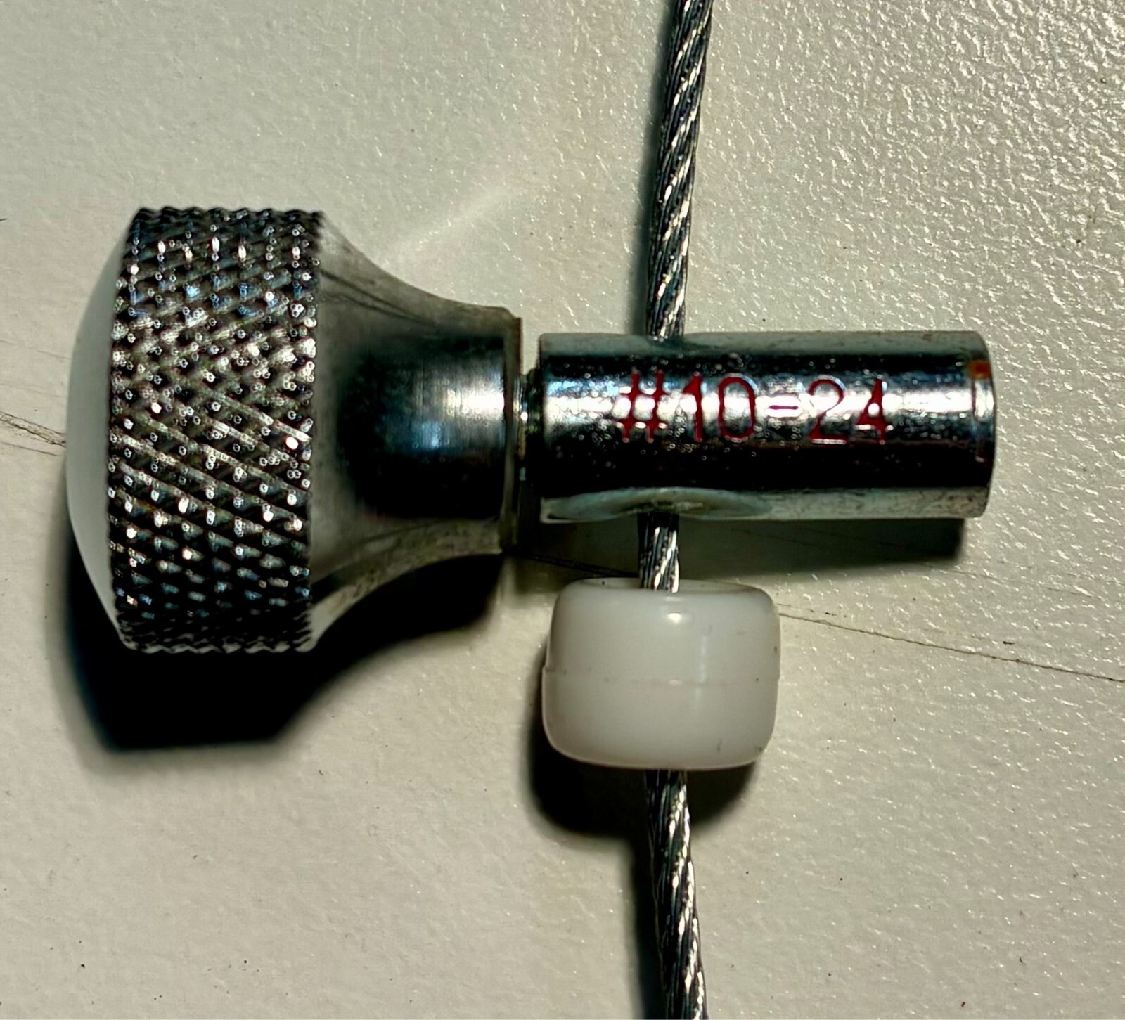 SLINGERLAND REPRO SMALL KNOBS FOR SNARE OR TOMS C. ‘50s –‘60s