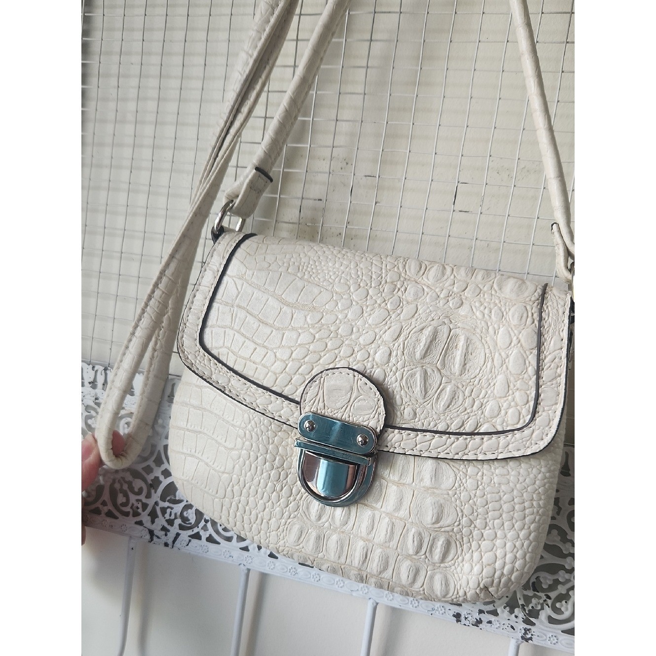 Vegan Croc-Embossed Small Crossbody Shoulder Bag