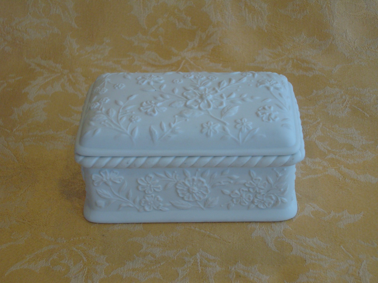 Vintage Crowning Touch Ceramic Trinket Box ~ White W/ Embossed Floral Design