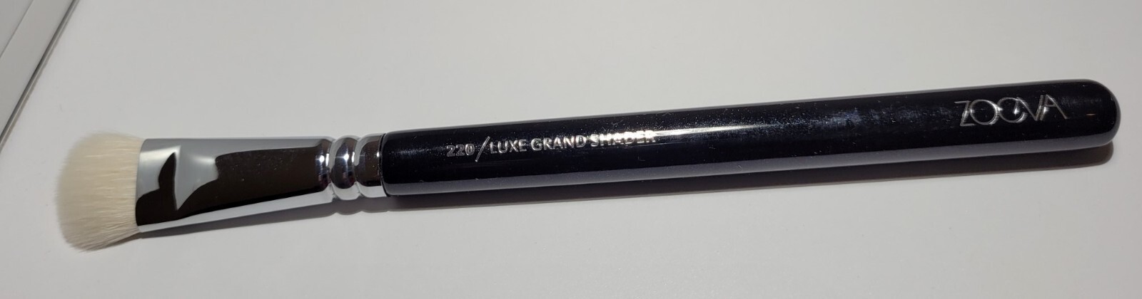 Zoeva 220 Luxe Grand Shader Brush BRAND NEW IN VINYL CASE FAST SHIPPING!