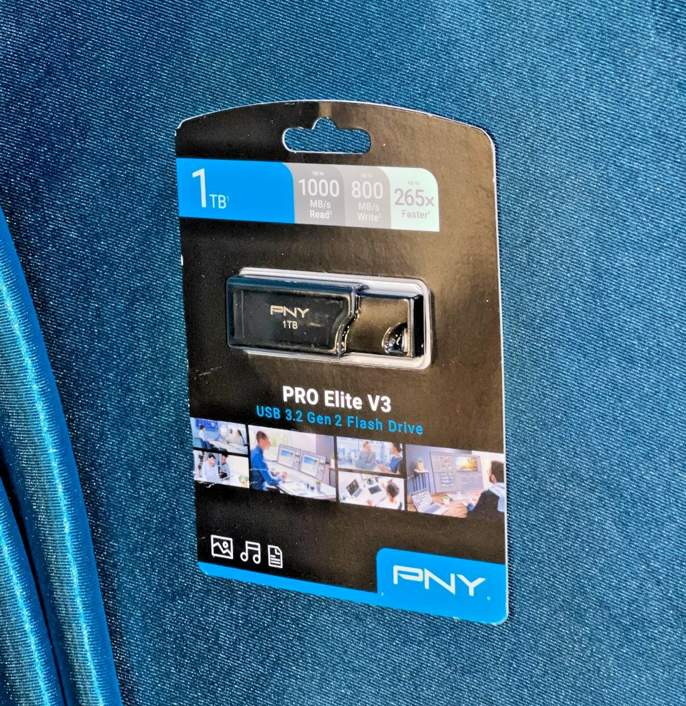 PNY 1TB Pro Elite V3 USB 3.2 Gen 2 Flash Drive - P-FD1TBPROV3-GE