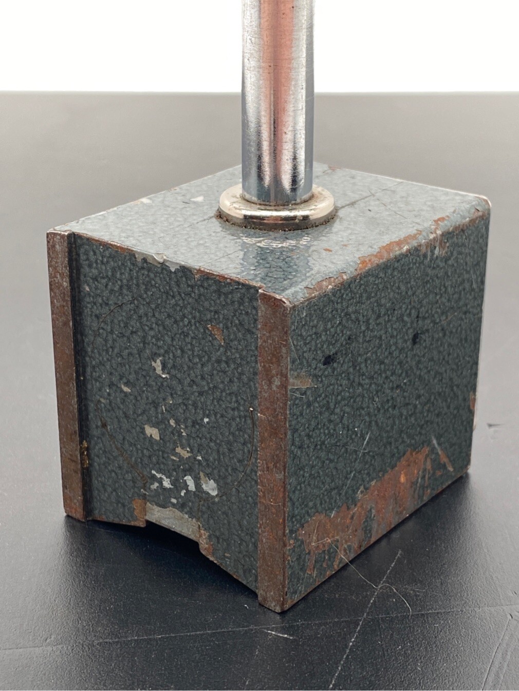 Mitutoyo 7010S Magnetic Stand