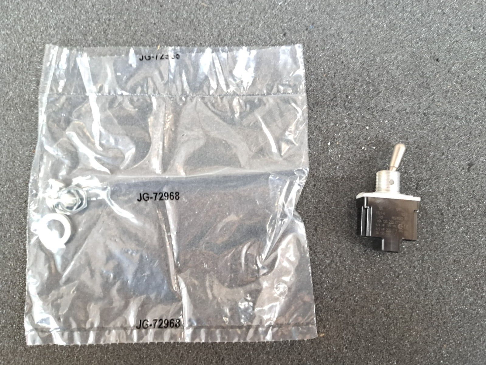 New, Honeywell, 1TL1-6, SWITCH TOGGLE SPST-NO 10A 125V