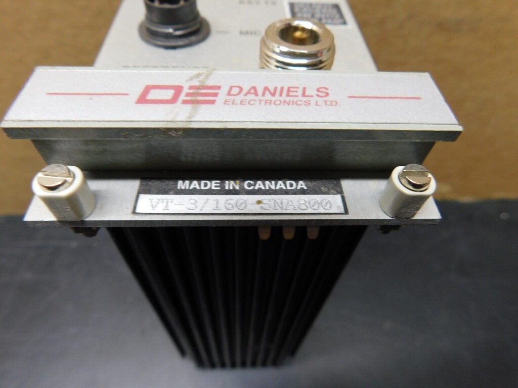 DANIELS ELECTRONICS VT-3/160-SNA800 -- 160MHz Transmitter