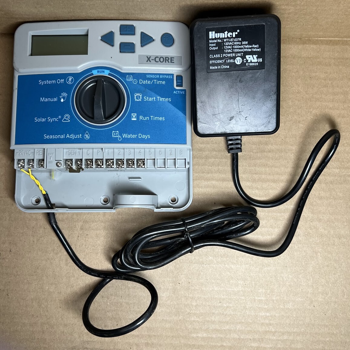 Hunter X-Core 4-Station Zone XC-400i Sprinkler Irrigation Timer Controller blue