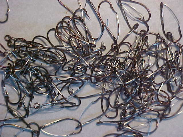 100 new WEEDLESS Fishing Hooks SIZE #4