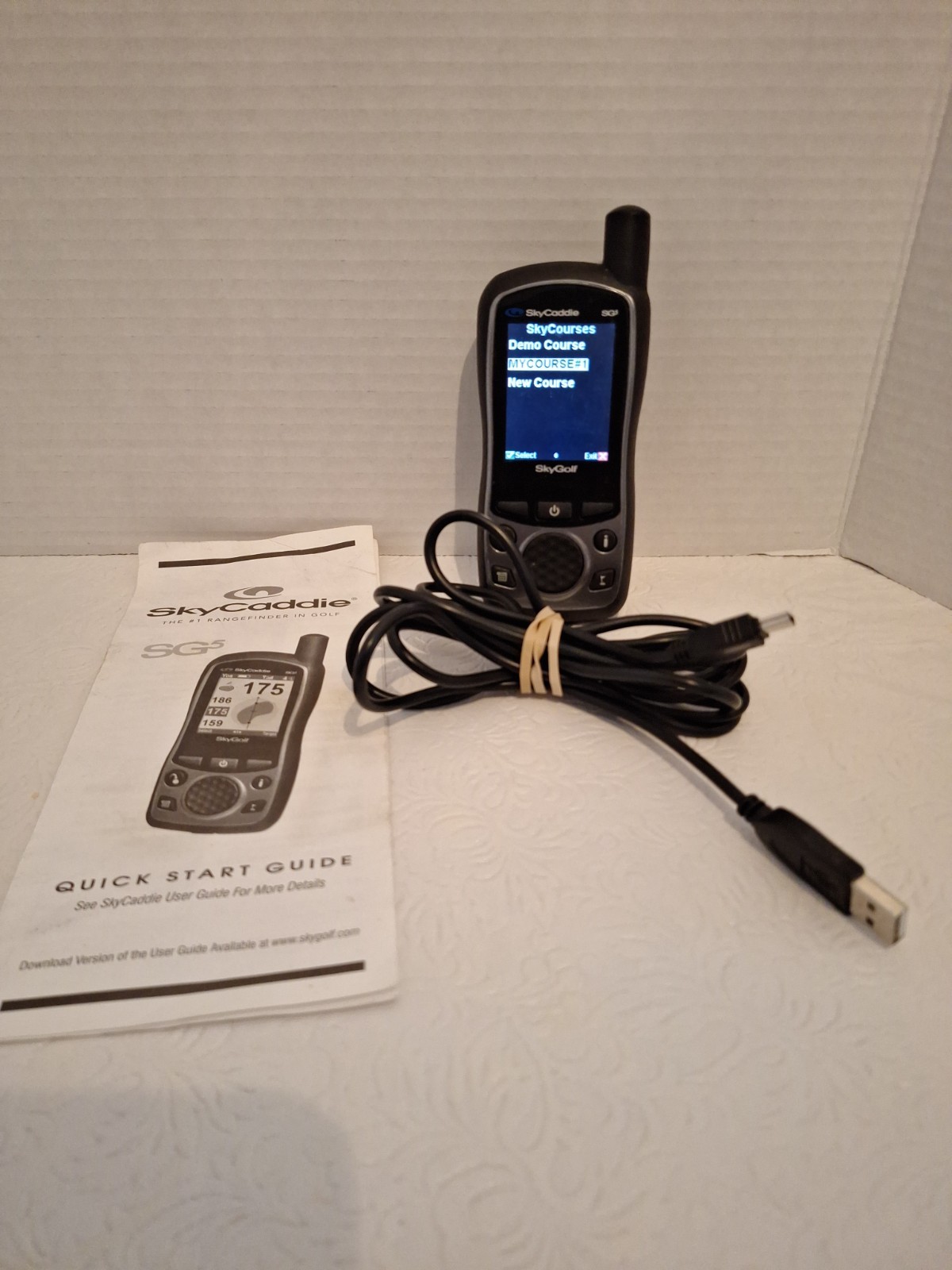 SKYCADDIE SG5 Skygolf GPS Handheld Rangefinder Golf Portable W/Charger