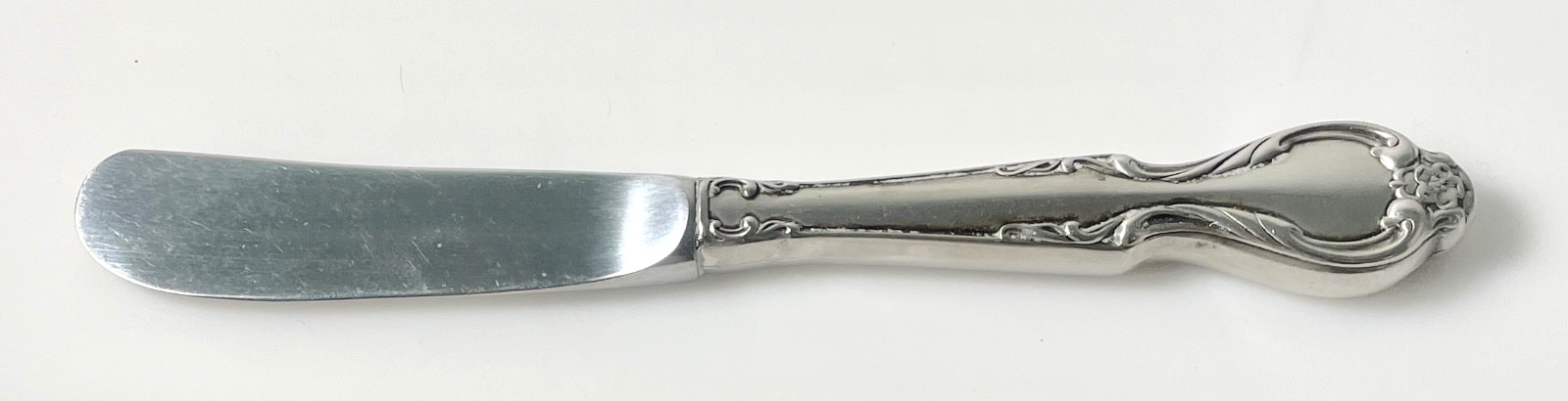 International Queen's Fancy Butter Spreader 6 1/4" Black Accent Stainless