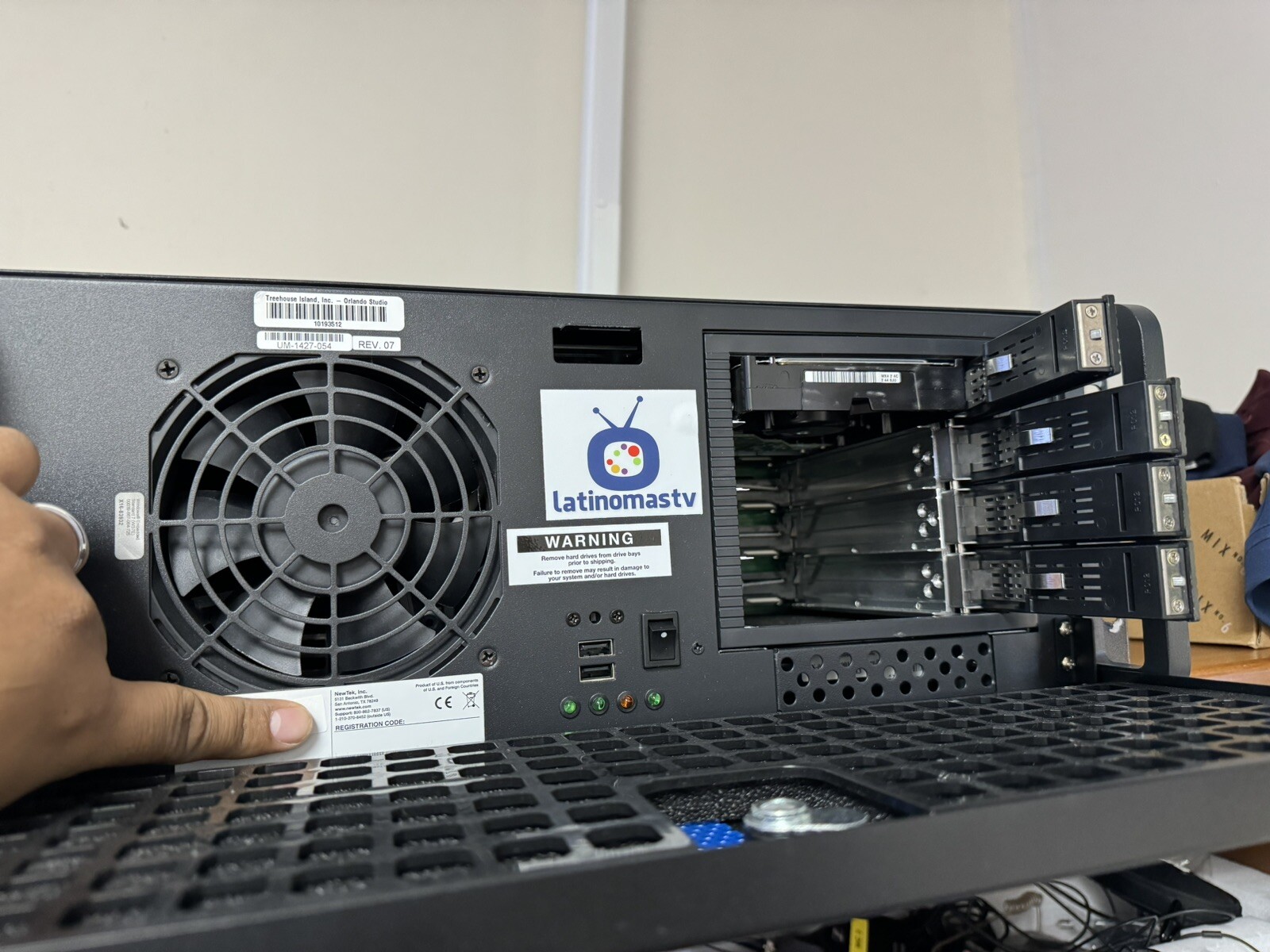 NewTek TriCaster TCXD860 with XD850 Control Surface Full
