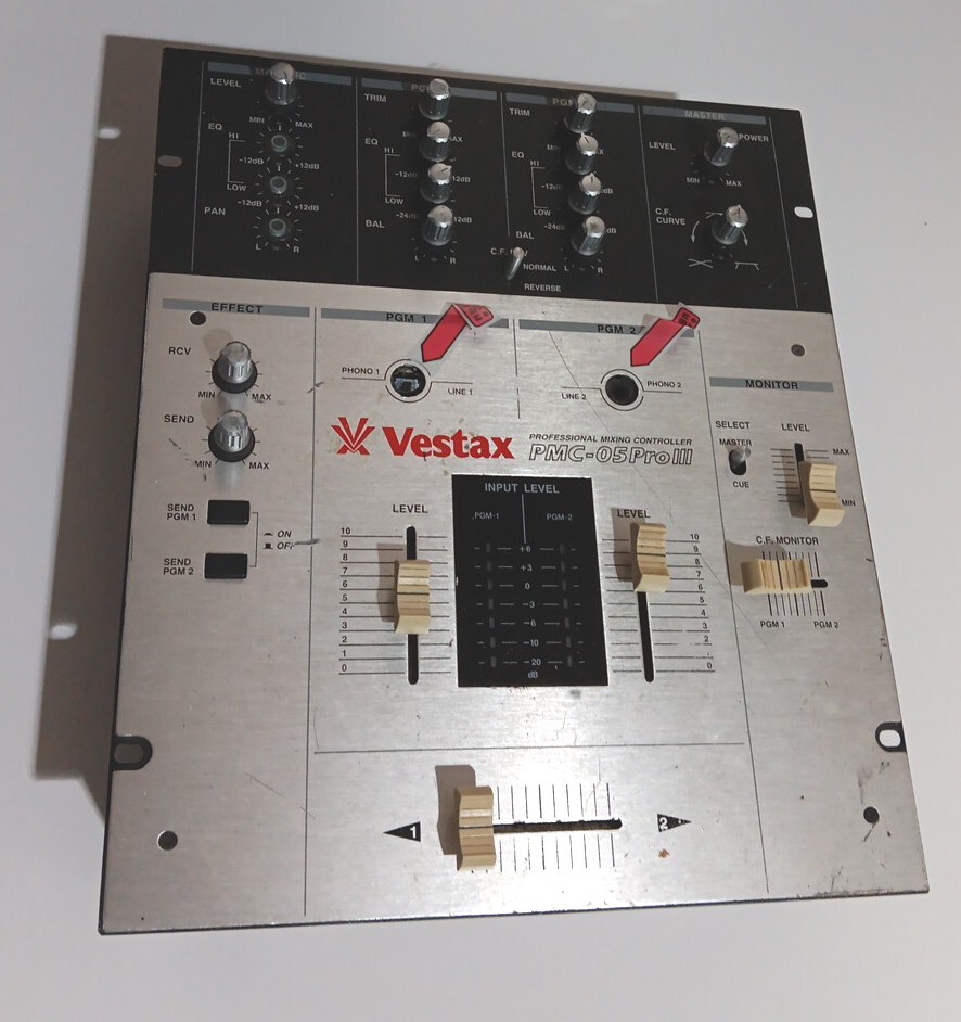 Turntable Vestax Pmc05 Pro3 For Parts Only No Power Supply  Untested. See Pics.