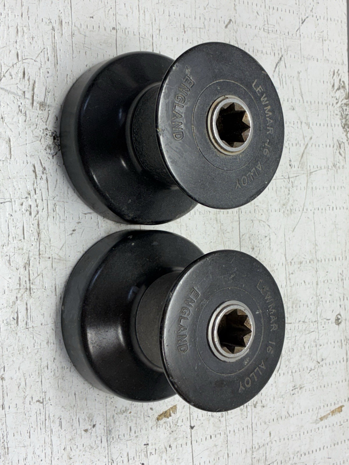 Aluminum Lewmar 16 Sailboat Winch