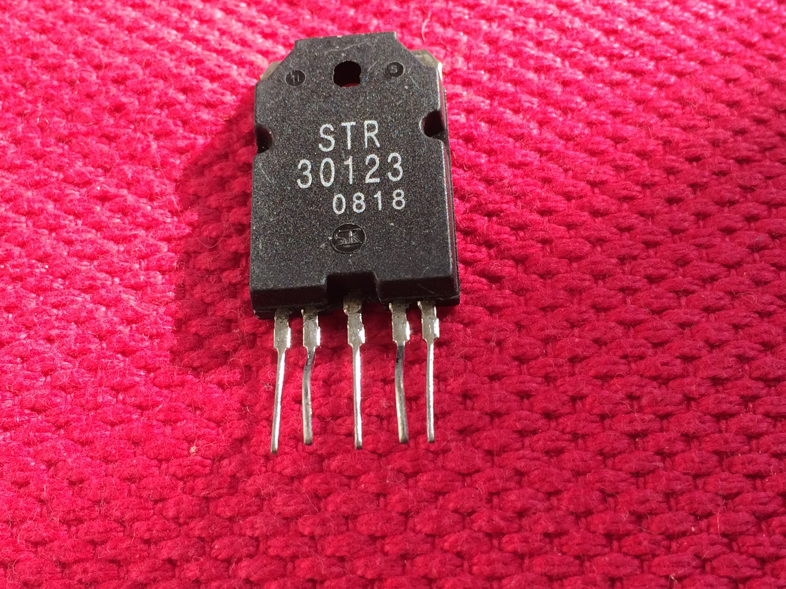 STR30123 VOLTAGE REGULATOR